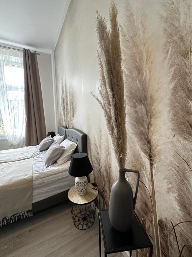 Apartament Wroclawia Экстерьер фото