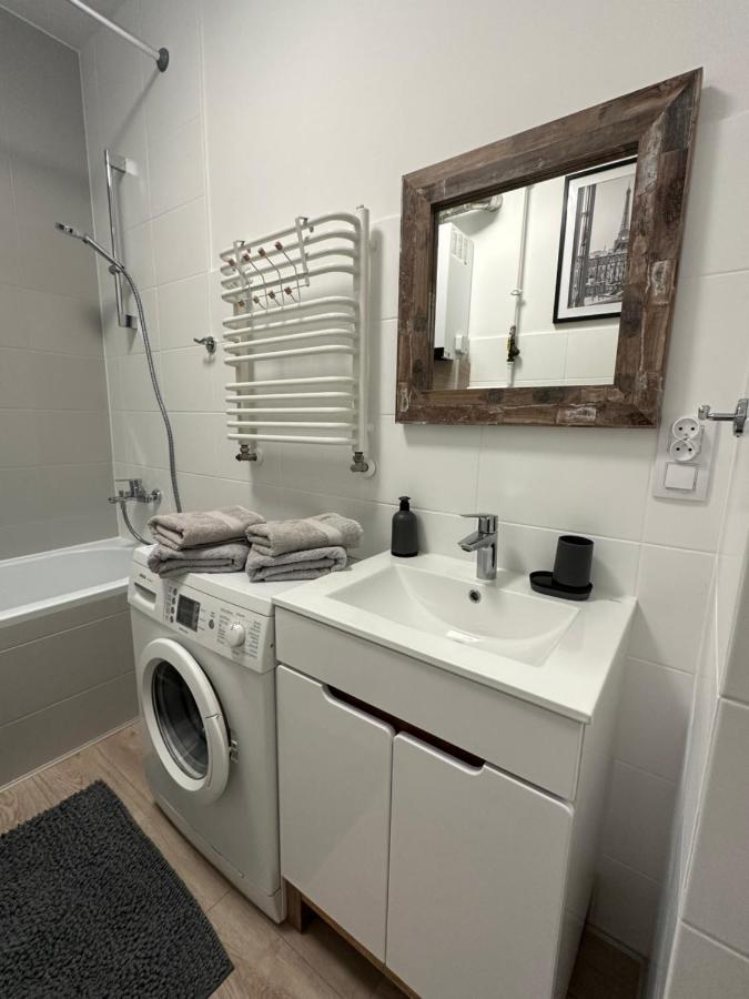 Apartament Wroclawia Экстерьер фото