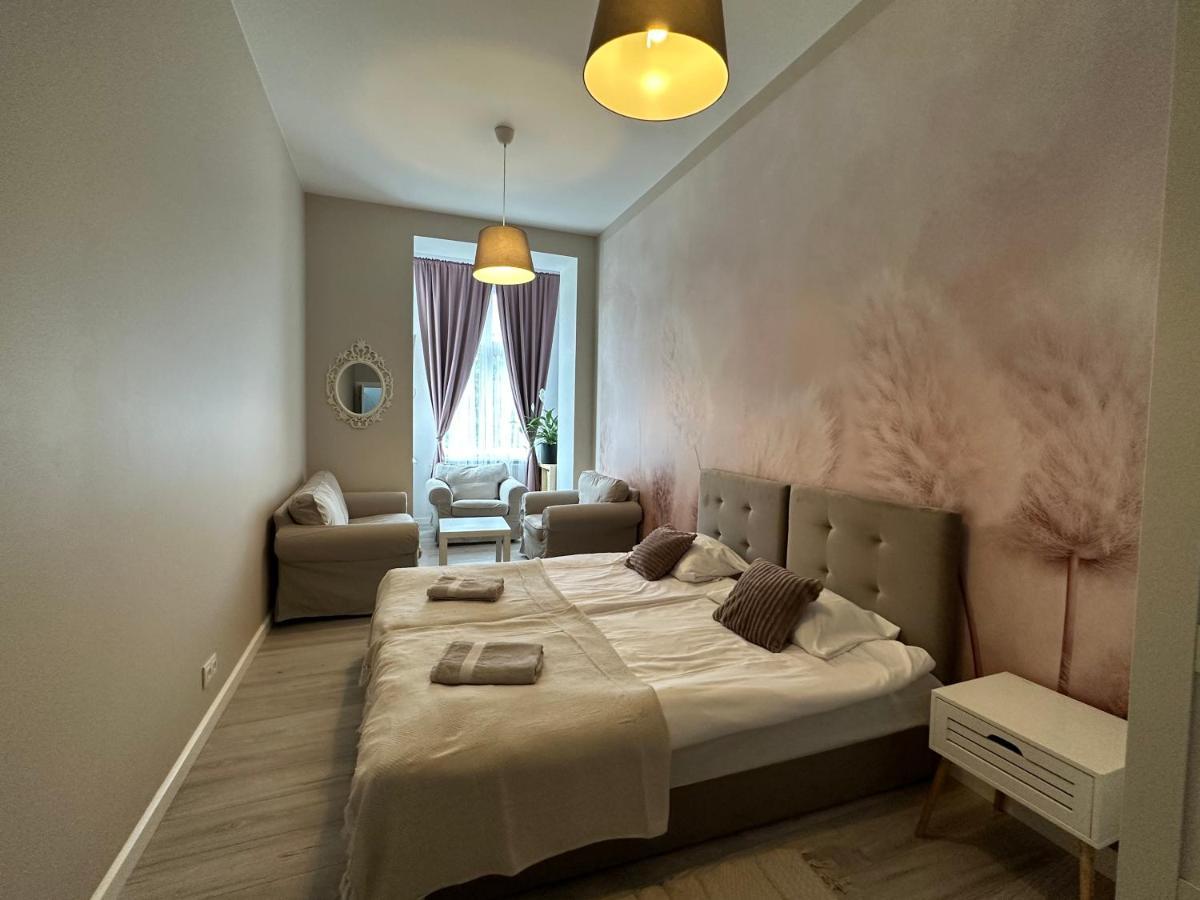 Apartament Wroclawia Экстерьер фото