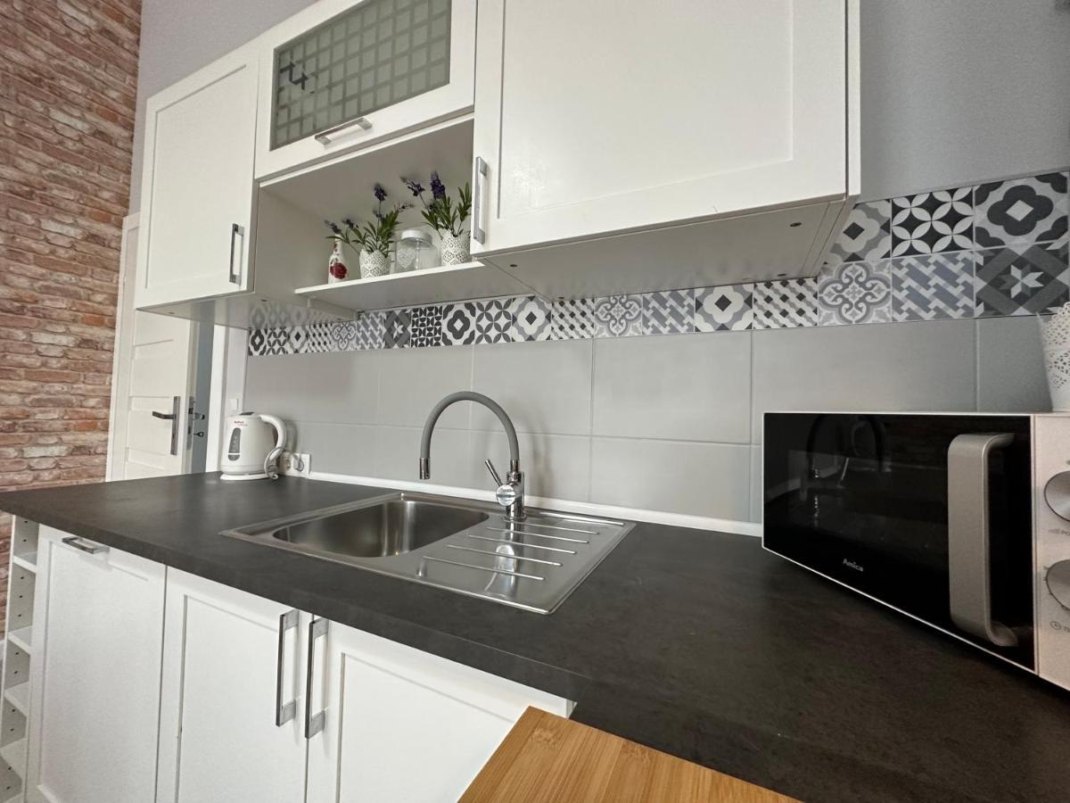 Apartament Wroclawia Экстерьер фото