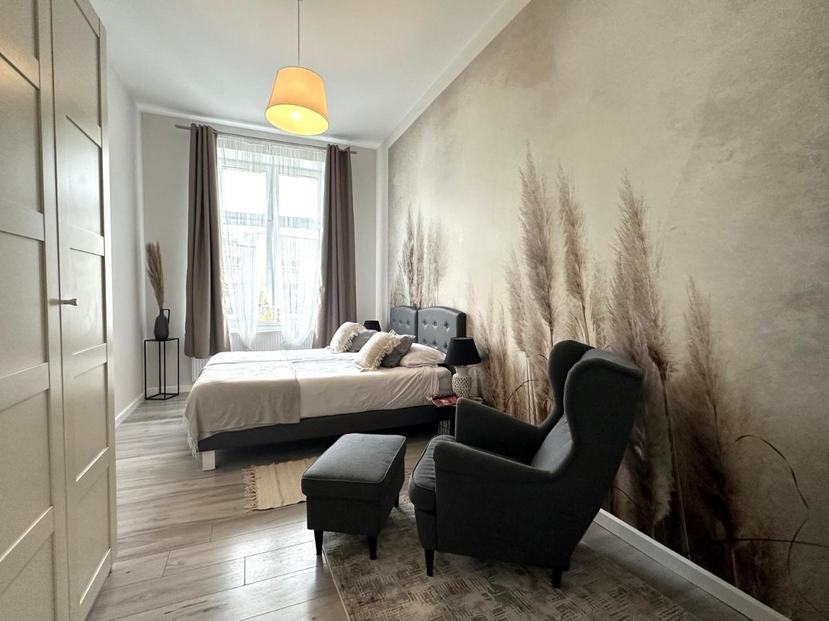 Apartament Wroclawia Экстерьер фото