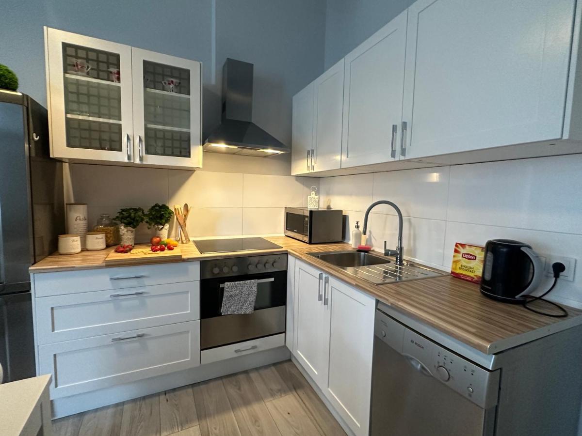 Apartament Wroclawia Экстерьер фото